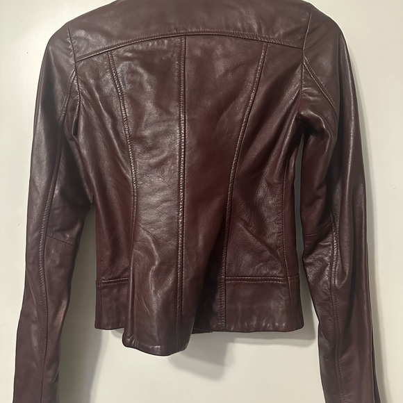 3xs DANIER burgundy leather motorcycle jacket. Fits like xs. - Picture 4 of 10
